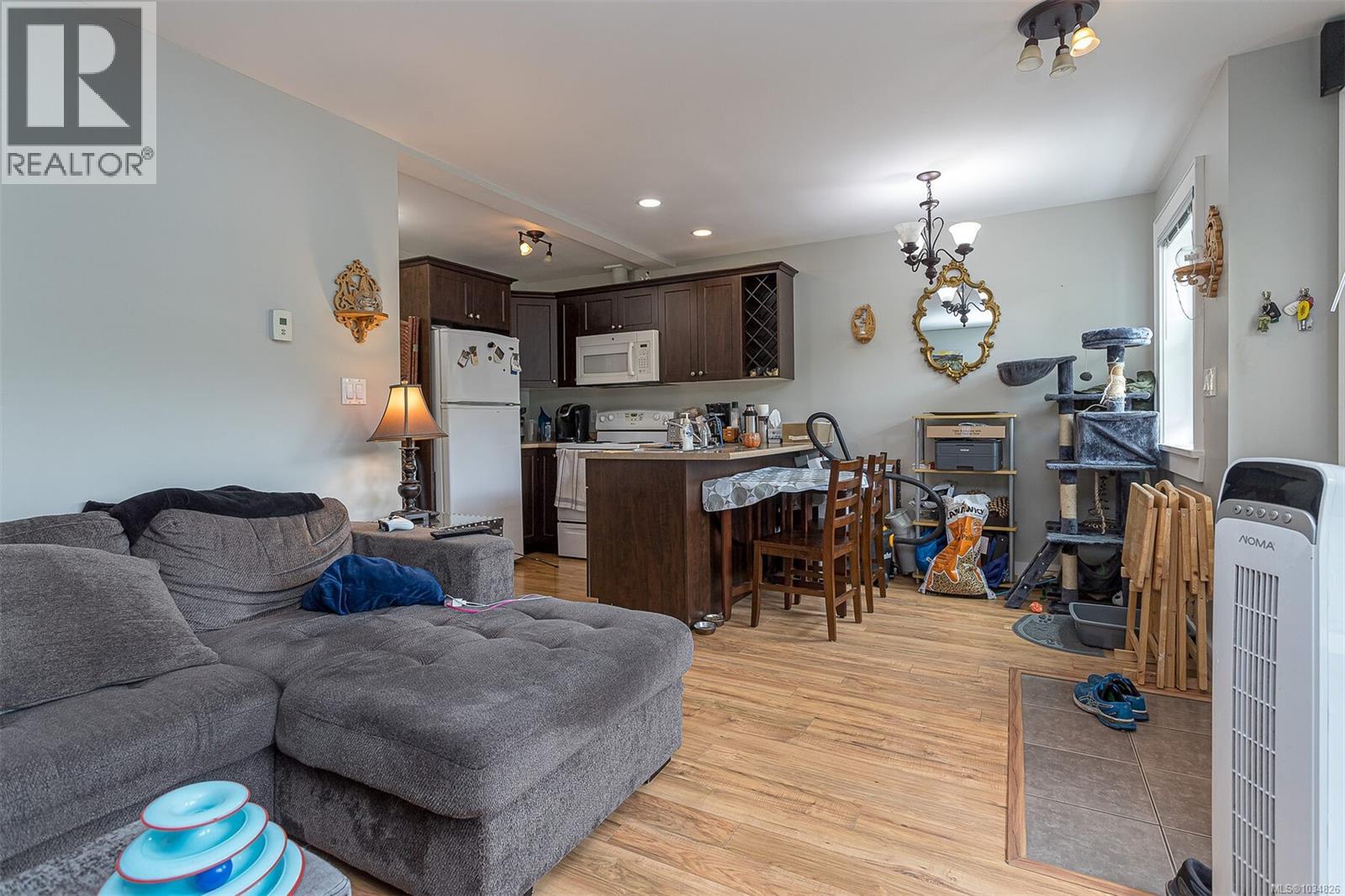 1-5 1044 Hillside Ave, Victoria, British Columbia  V8T 2A5 - Photo 20 - 1034826