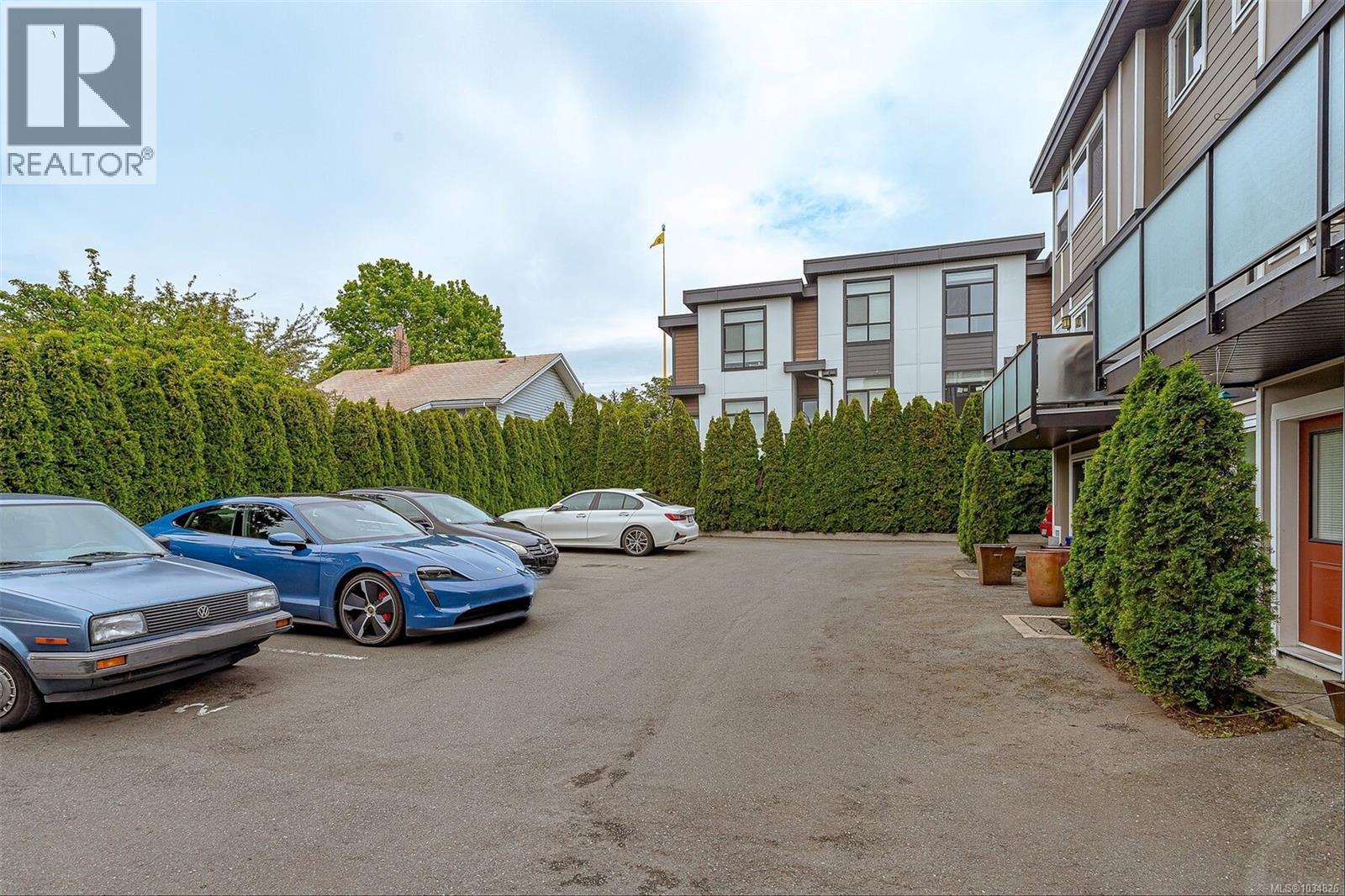 1-5 1044 Hillside Ave, Victoria, British Columbia  V8T 2A5 - Photo 63 - 1034826