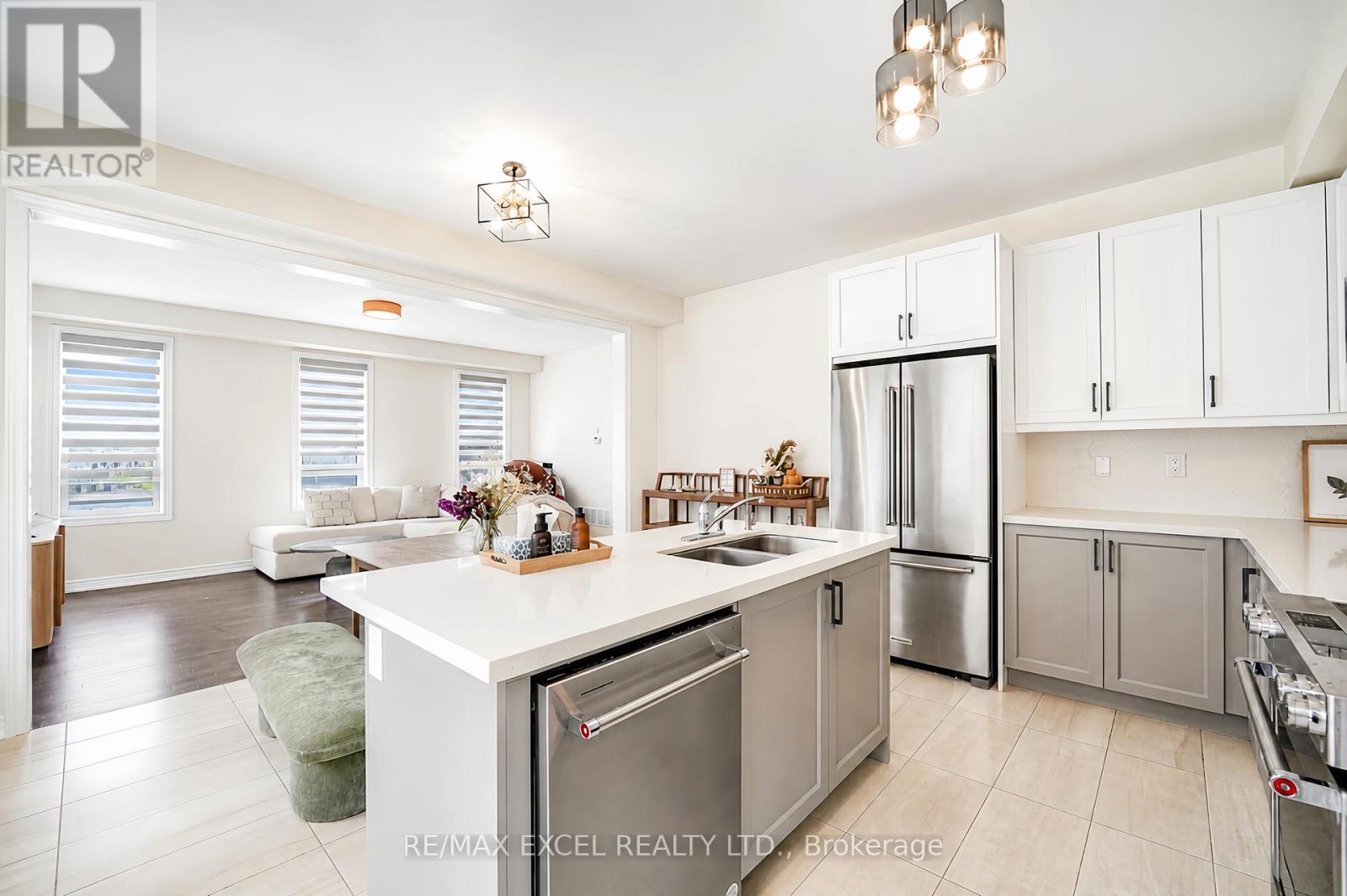 231 Fallharvest Way, Whitchurch-Stouffville, Ontario  L4A 5C2 - Photo 21 - N13093706