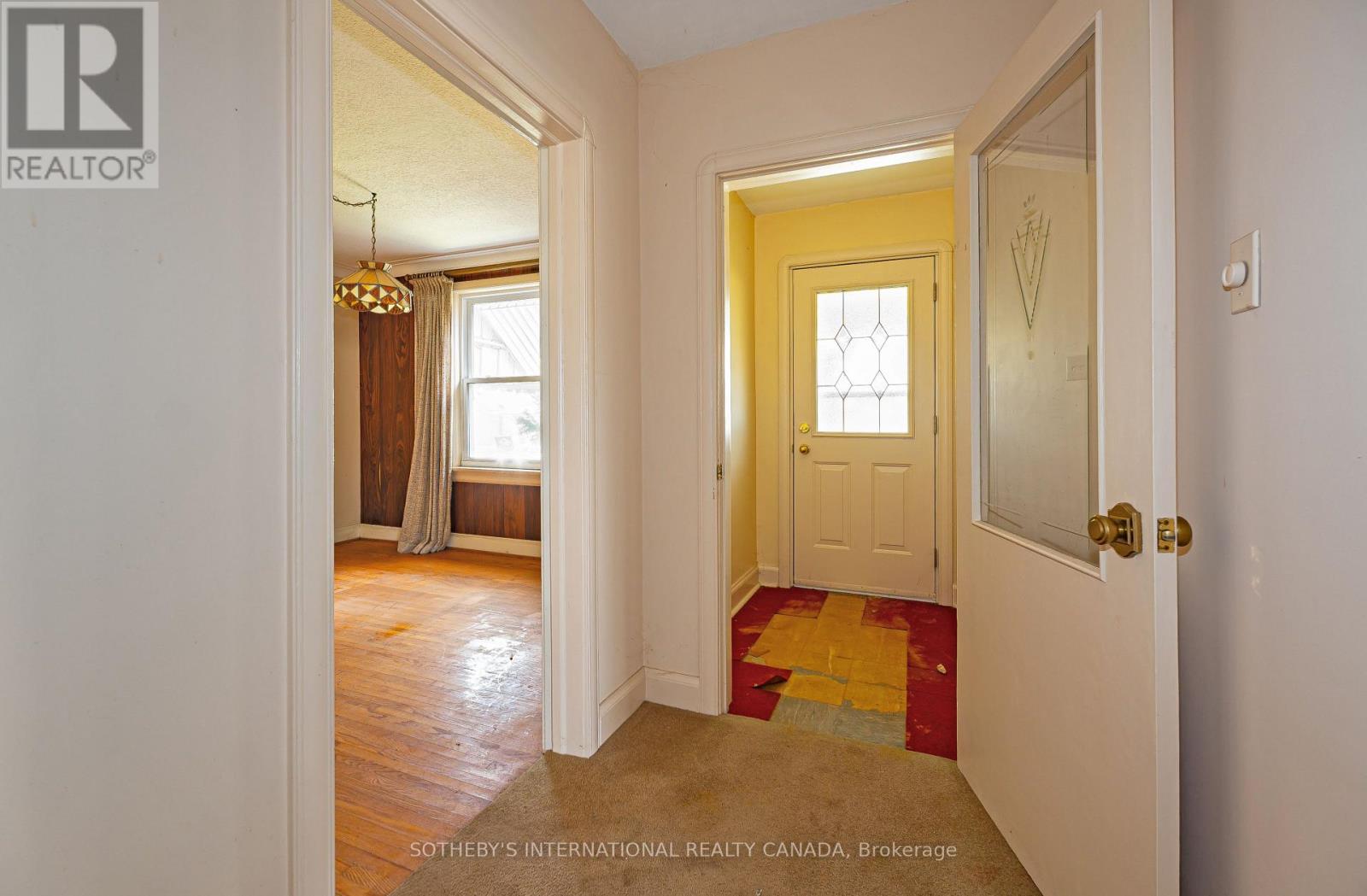 47 Grenview Boulevard, Toronto, Ontario  M8Y 3R9 - Photo 4 - W13093226