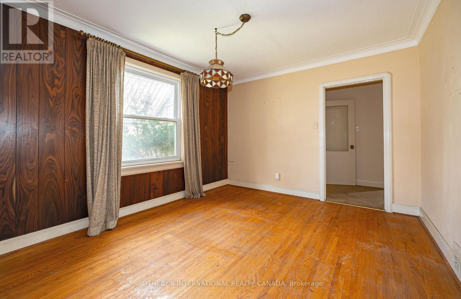 47 Grenview Boulevard, Toronto, Ontario  M8Y 3R9 - Photo 16 - W13093226