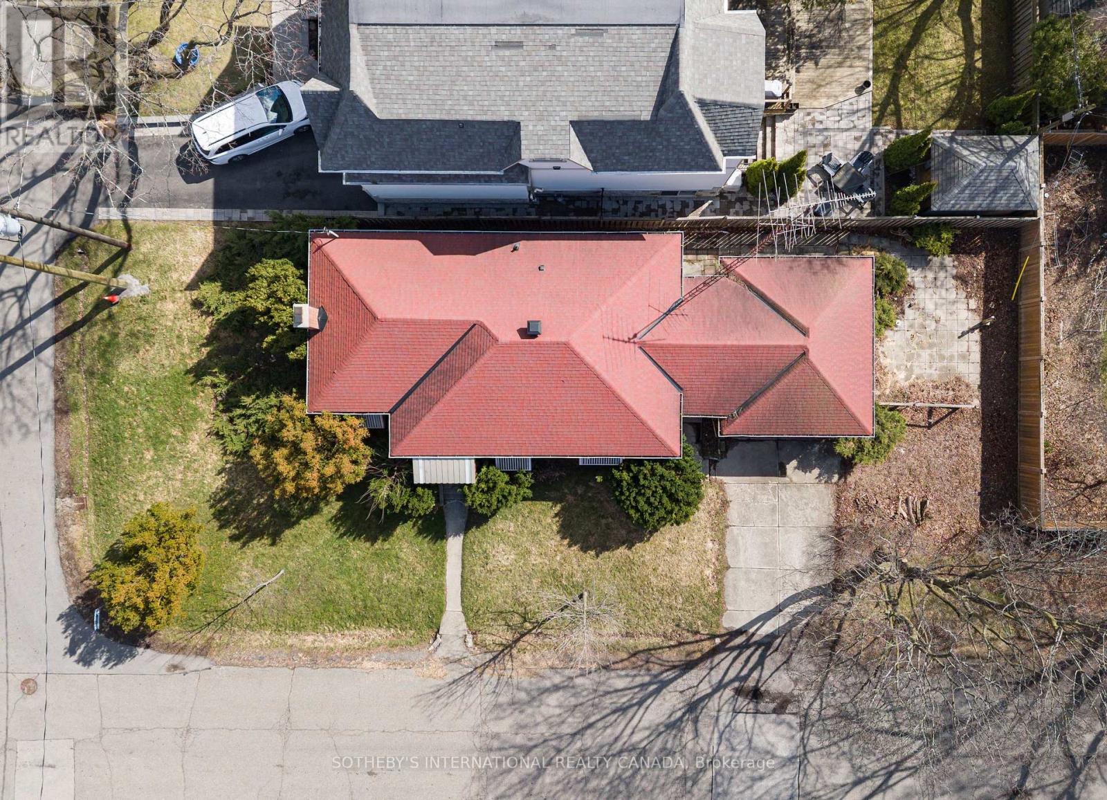 47 Grenview Boulevard, Toronto, Ontario  M8Y 3R9 - Photo 31 - W13093226