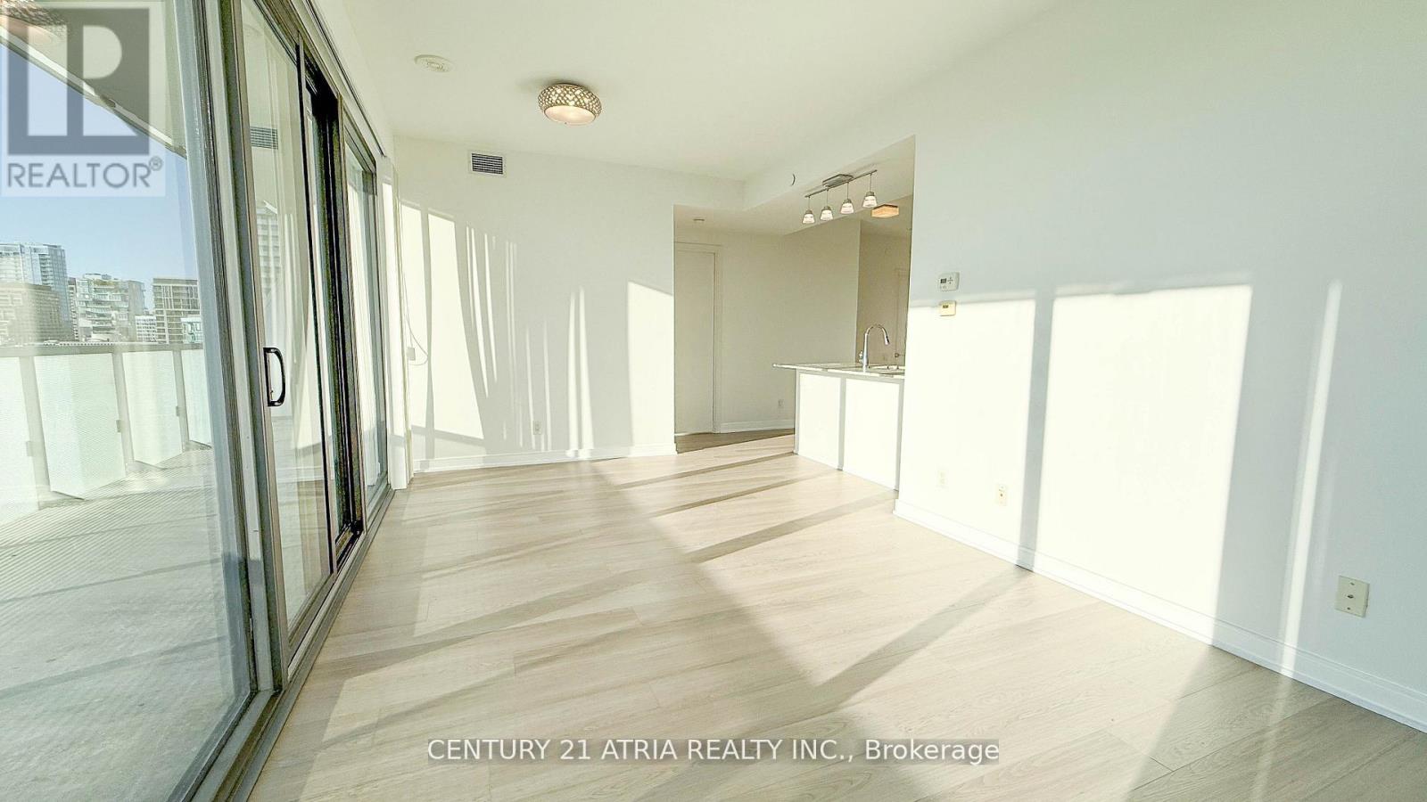 1805 - 57 St. Joseph Street, Toronto, Ontario  M5S 0C5 - Photo 14 - C12890306