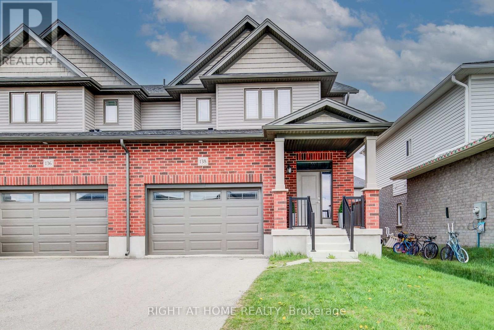 138 WOODBERRY CRESCENT, Woolwich, Ontario