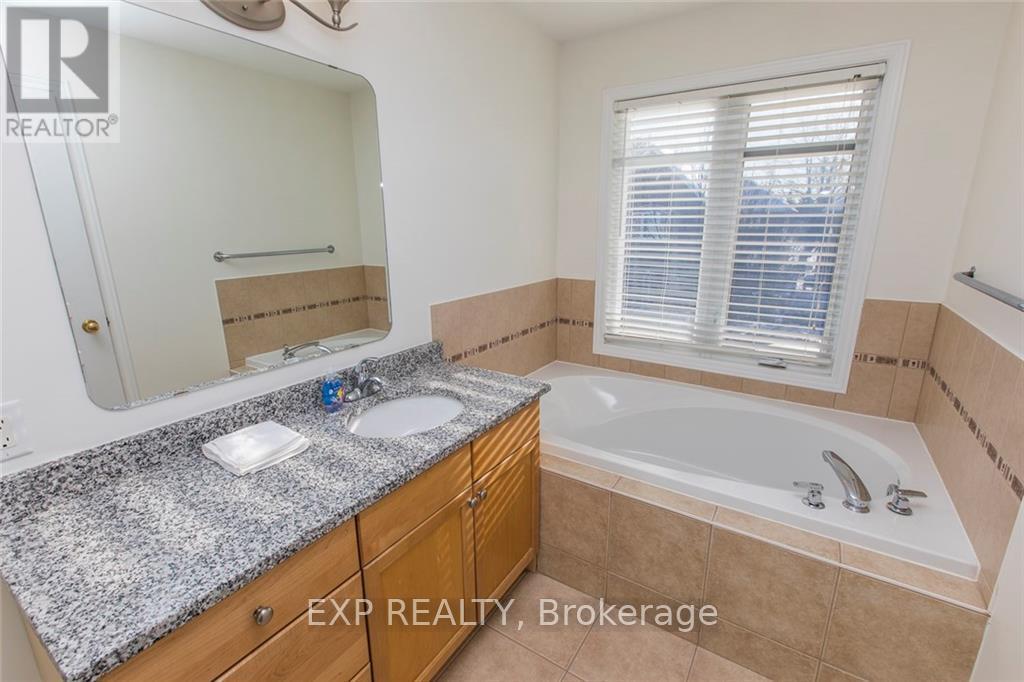 324 Parkin Circle, Ottawa, Ontario  K1T 4G6 - Photo 17 - X13093748