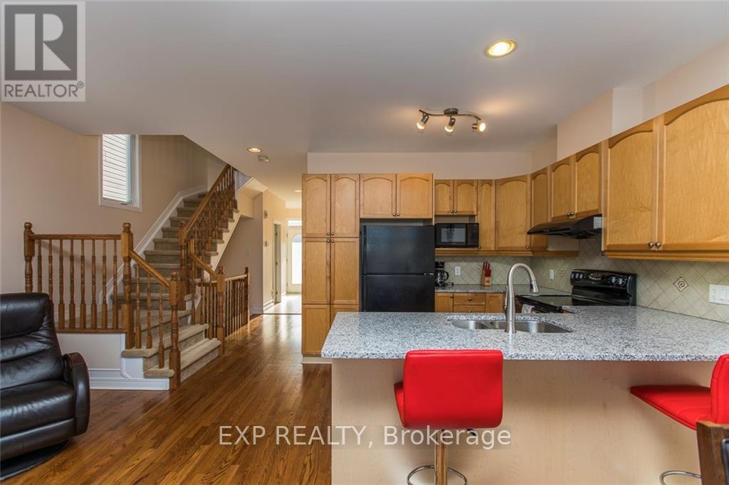 324 Parkin Circle, Ottawa, Ontario  K1T 4G6 - Photo 5 - X13093748