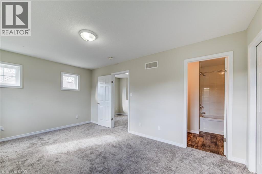 50 Pinnacle Drive Unit# 40, Kitchener, Ontario  N2P 0H8 - Photo 27 - 40827992