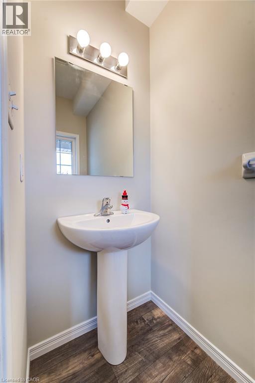 50 Pinnacle Drive Unit# 40, Kitchener, Ontario  N2P 0H8 - Photo 9 - 40827992