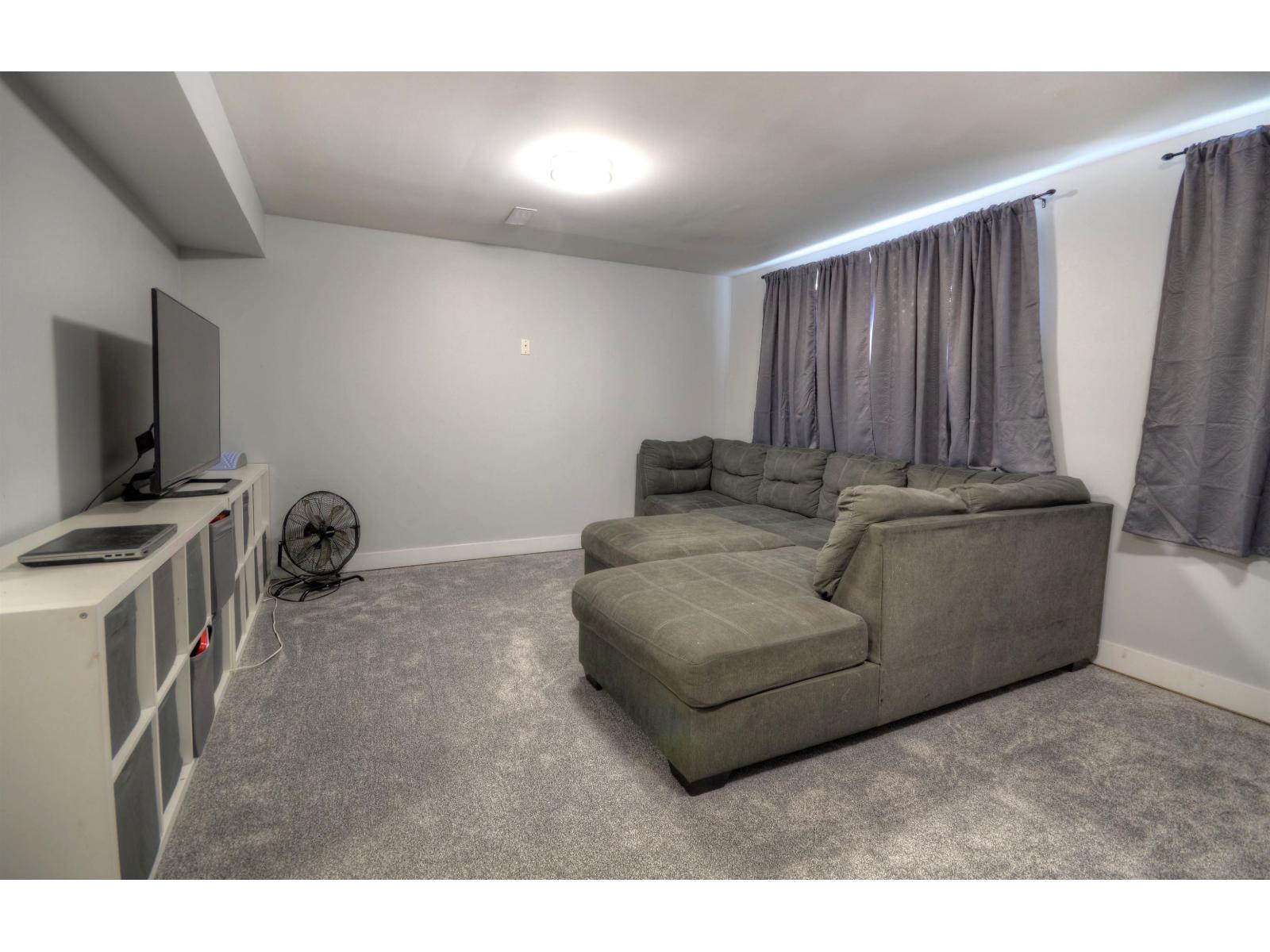 12901 98b Street, Surrey, British Columbia  V3T 1C9 - Photo 11 - R3119988