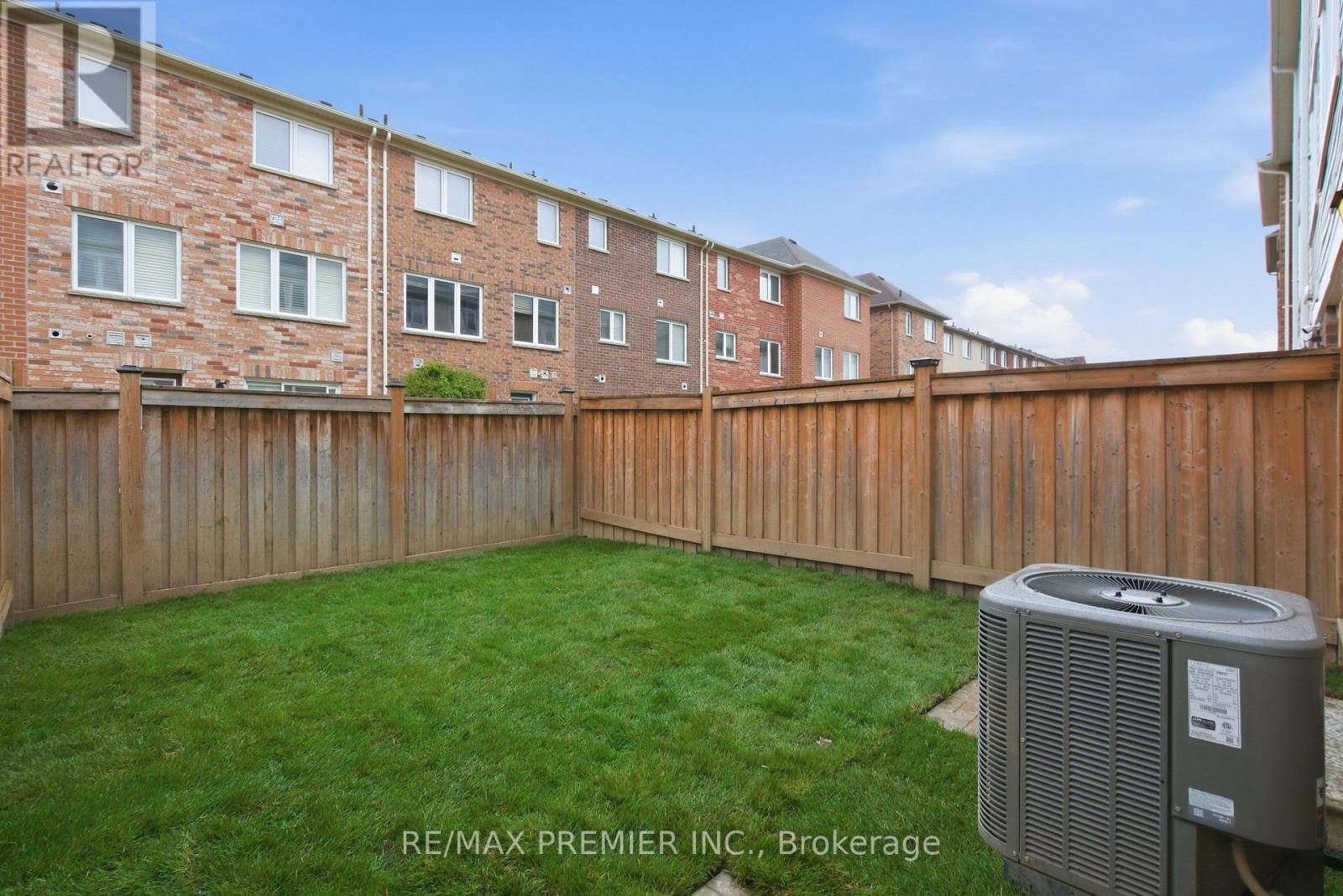 57 Baycliffe Crescent, Brampton, Ontario  L7A 3Z3 - Photo 46 - W12975194