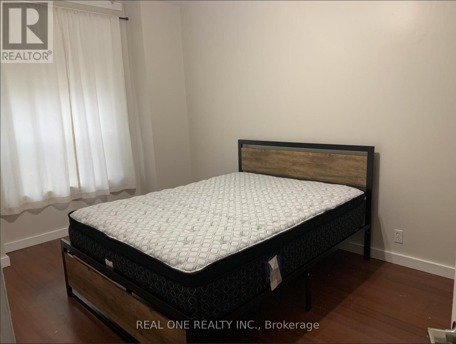 Main Floor - 162 Darling Street, Brantford, Ontario  N3S 3W6 - Photo 8 - X13071558
