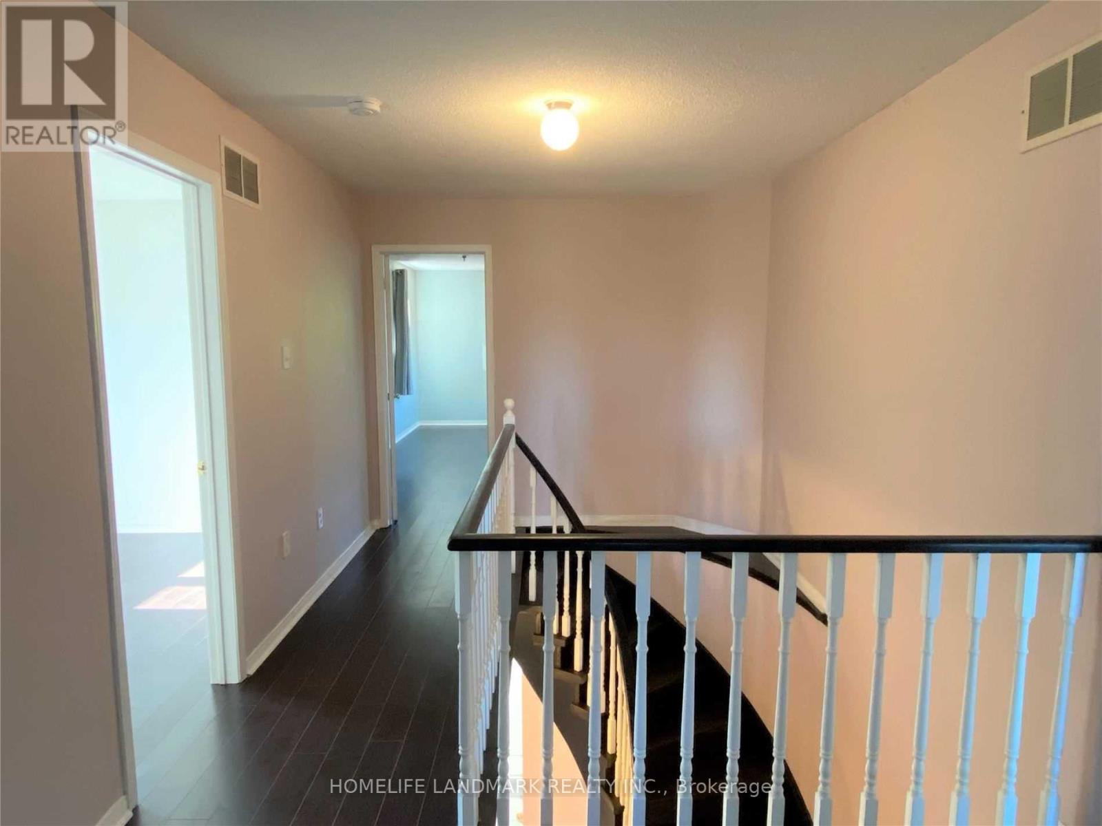 102 Bernard Avenue, Richmond Hill, Ontario  L4C 9Z5 - Photo 7 - N13093726