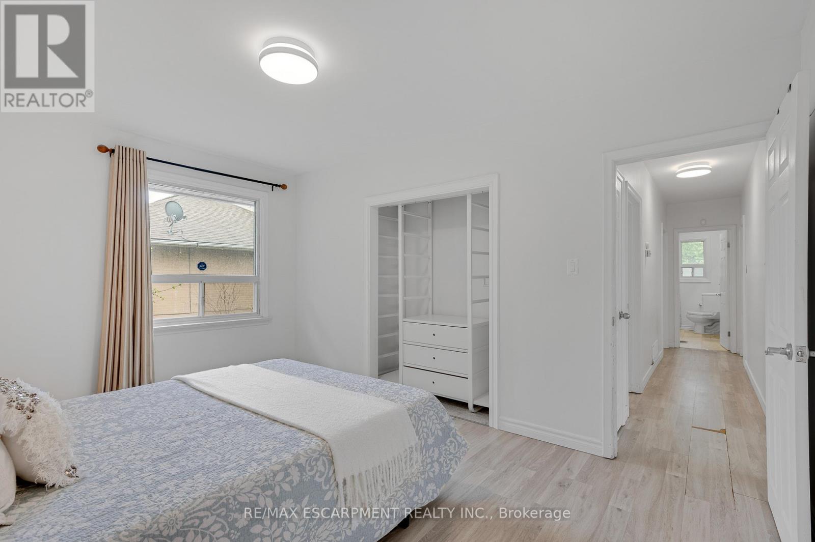 2076 Constance Drive, Oakville, Ontario  L6J 2V7 - Photo 11 - W13093744