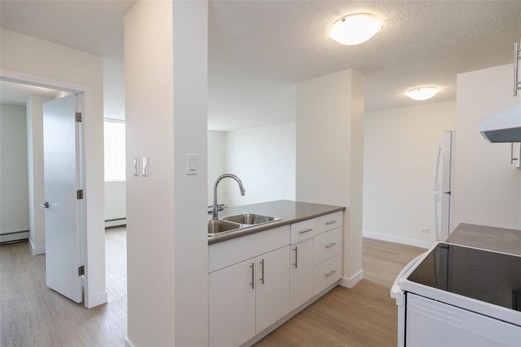 1107 411 Cumberland Avenue, Winnipeg, Manitoba R3B 1T7 - Photo 2 - 202609591