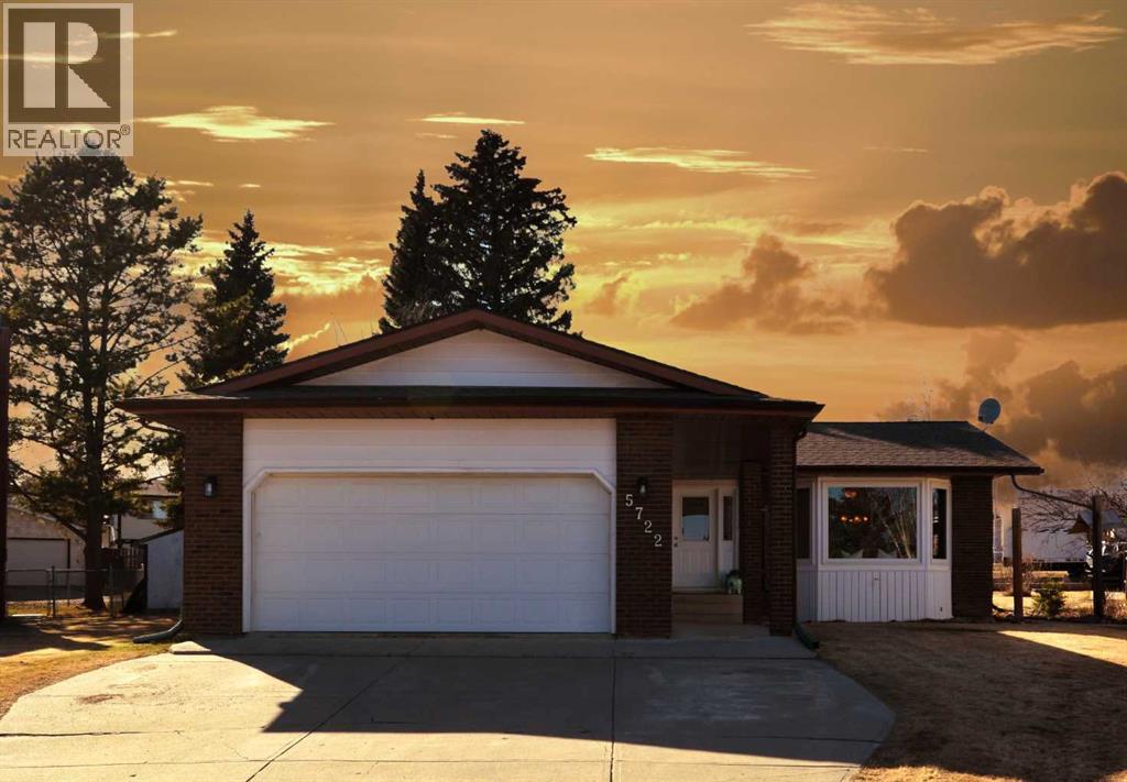 5722 11 Avenue, Edson, Alberta  T7E 1J6 - Photo 2 - A2302782