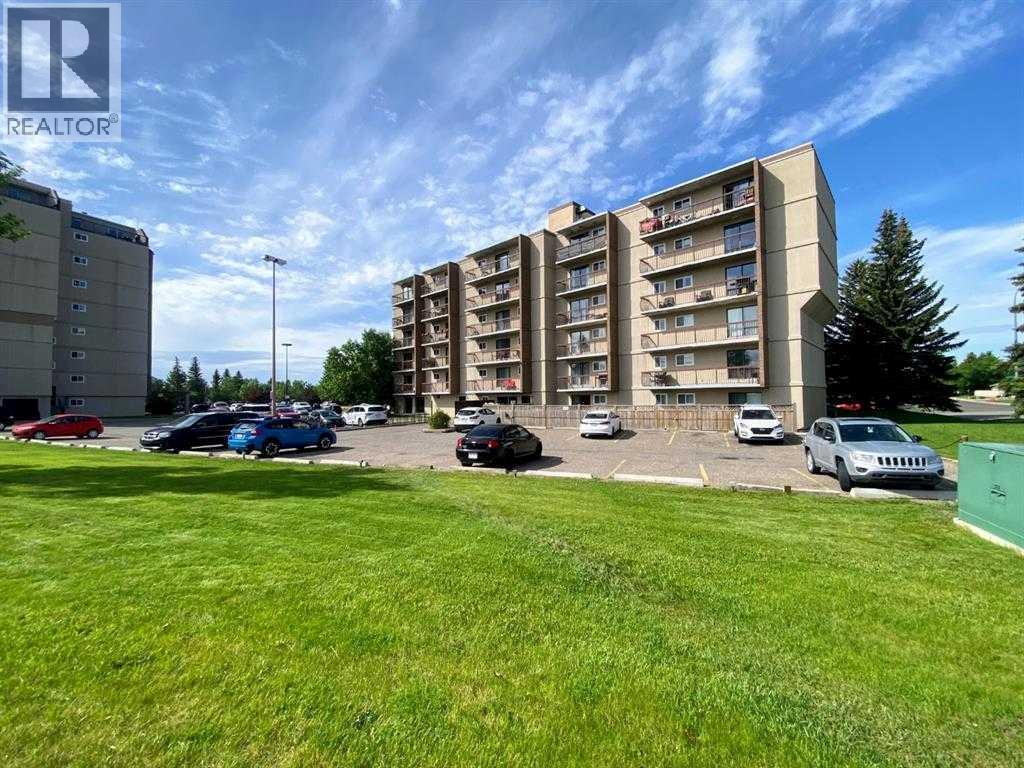 419, 5 Berkeley Place W, Lethbridge, Alberta  T1K 5M9 - Photo 1 - A2307011