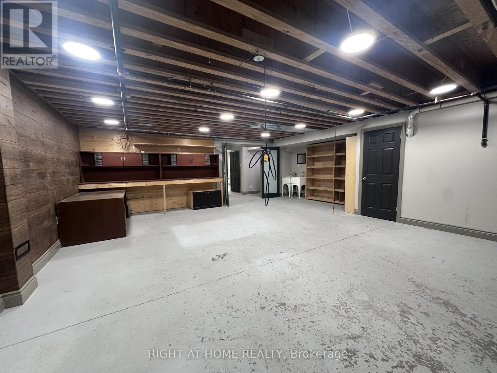 4 - 1228 Gorham Street, Newmarket, Ontario  L3Y 8Z1 - Photo 12 - N12798814