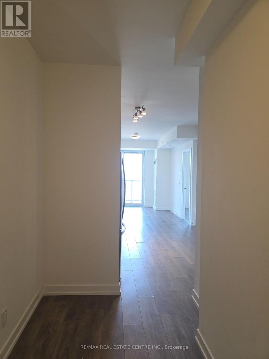 1911 - 335 Wheat Boom Drive, Oakville, Ontario  L6H 7C2 - Photo 2 - W13088396
