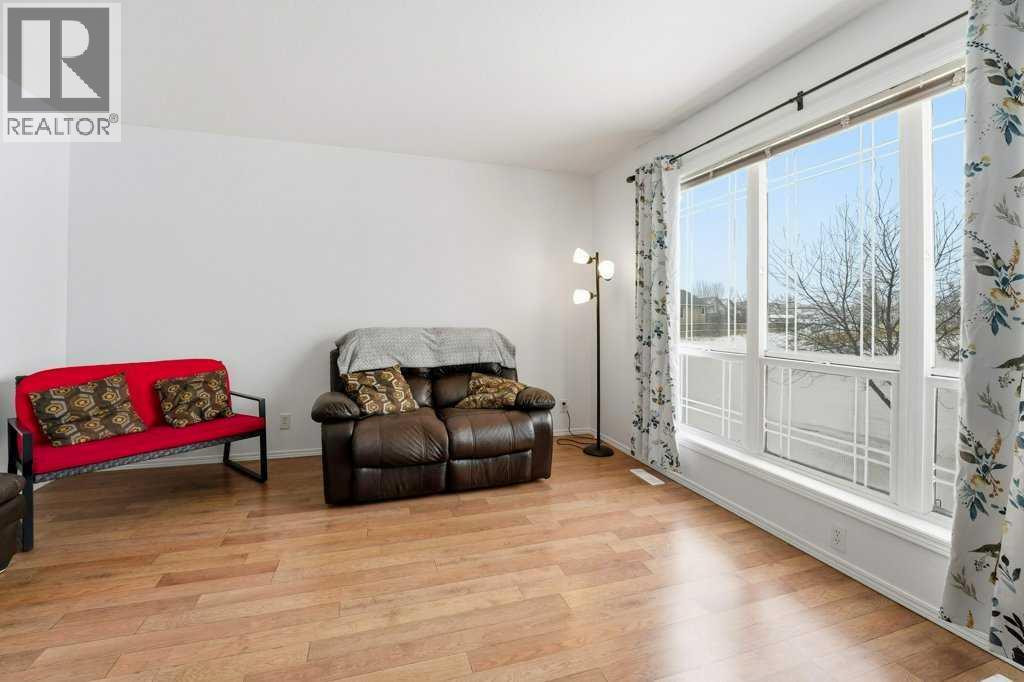 268 Kingston Drive, Red Deer, Alberta  T4P 0A7 - Photo 9 - A2287230