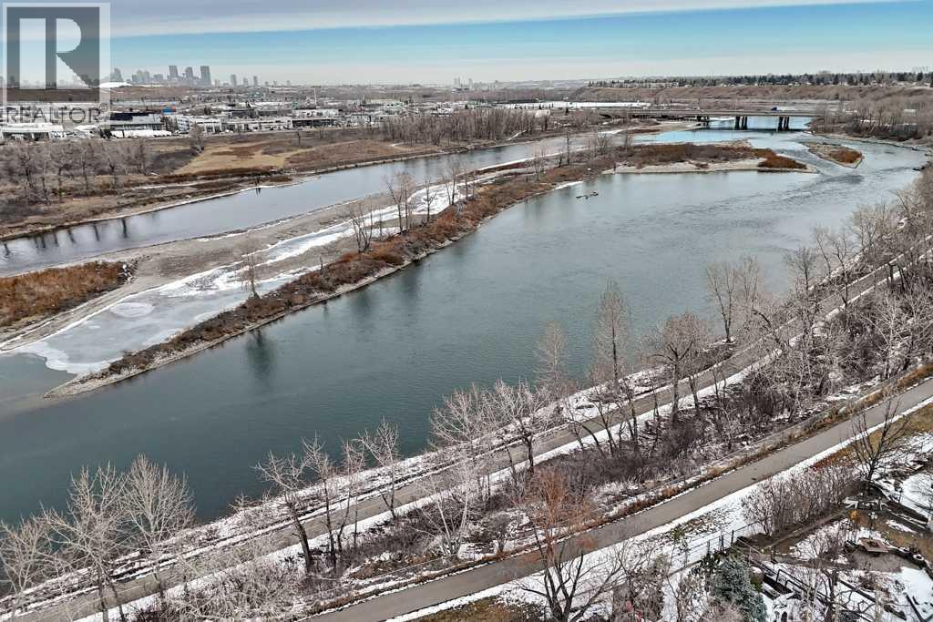 256 Riverside Mews Se, Calgary, Alberta  T2C 3Y8 - Photo 9 - A2297500