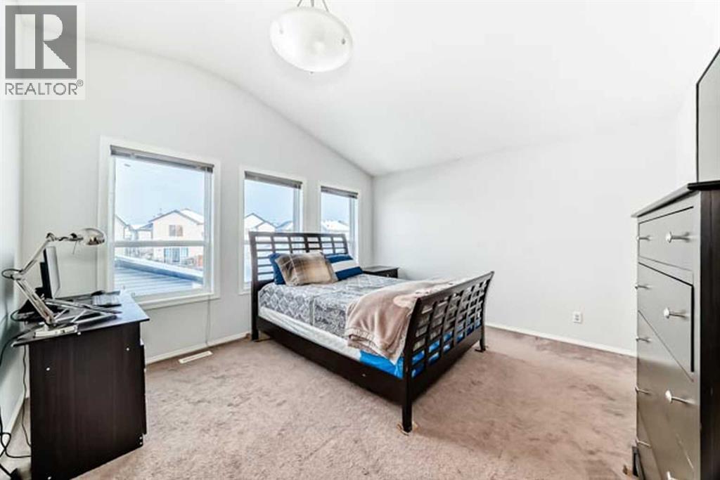 9275 Saddlebrook Drive Ne, Calgary, Alberta  T3J 5M5 - Photo 9 - A2298694