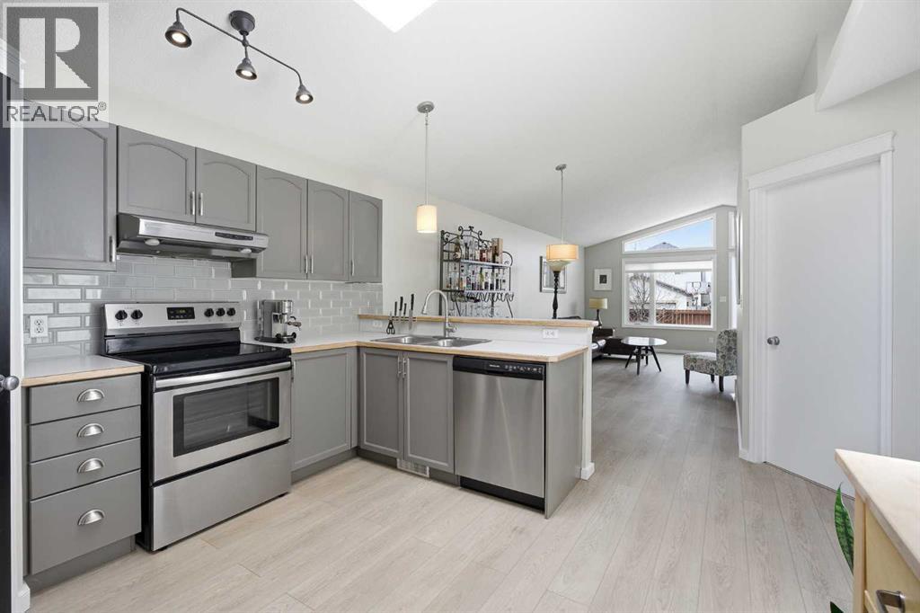 89 Prestwick Way Se, Calgary, Alberta  T2Z 3W7 - Photo 6 - A2299240