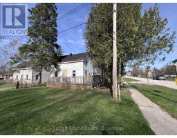 486 ELIZABETH STREET, South Bruce Peninsula, Ontario
