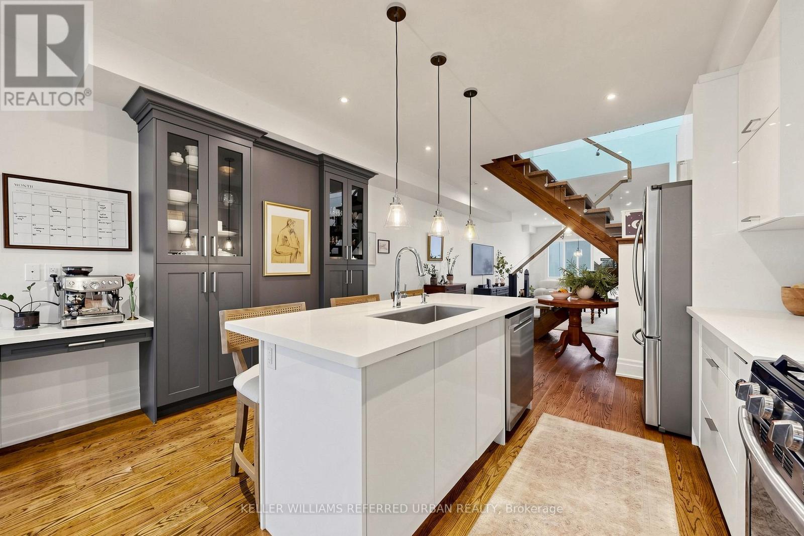 150 Rhodes Avenue, Toronto, Ontario  M4L 3A1 - Photo 10 - E13059478