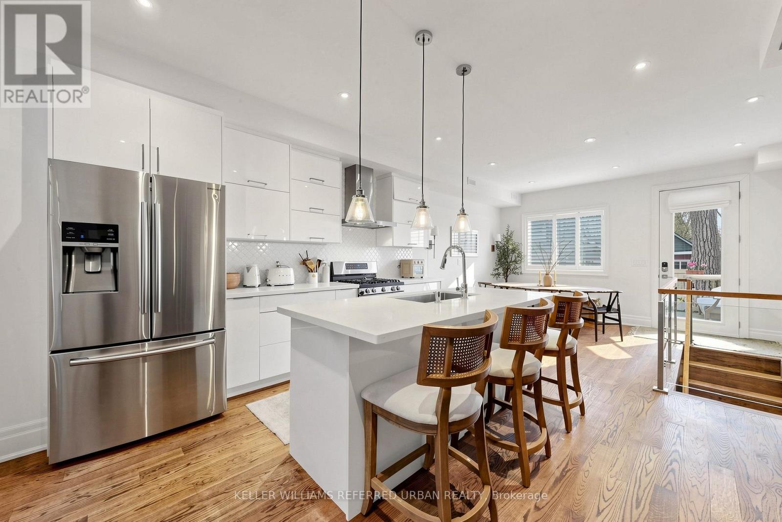 150 Rhodes Avenue, Toronto, Ontario  M4L 3A1 - Photo 7 - E13059478