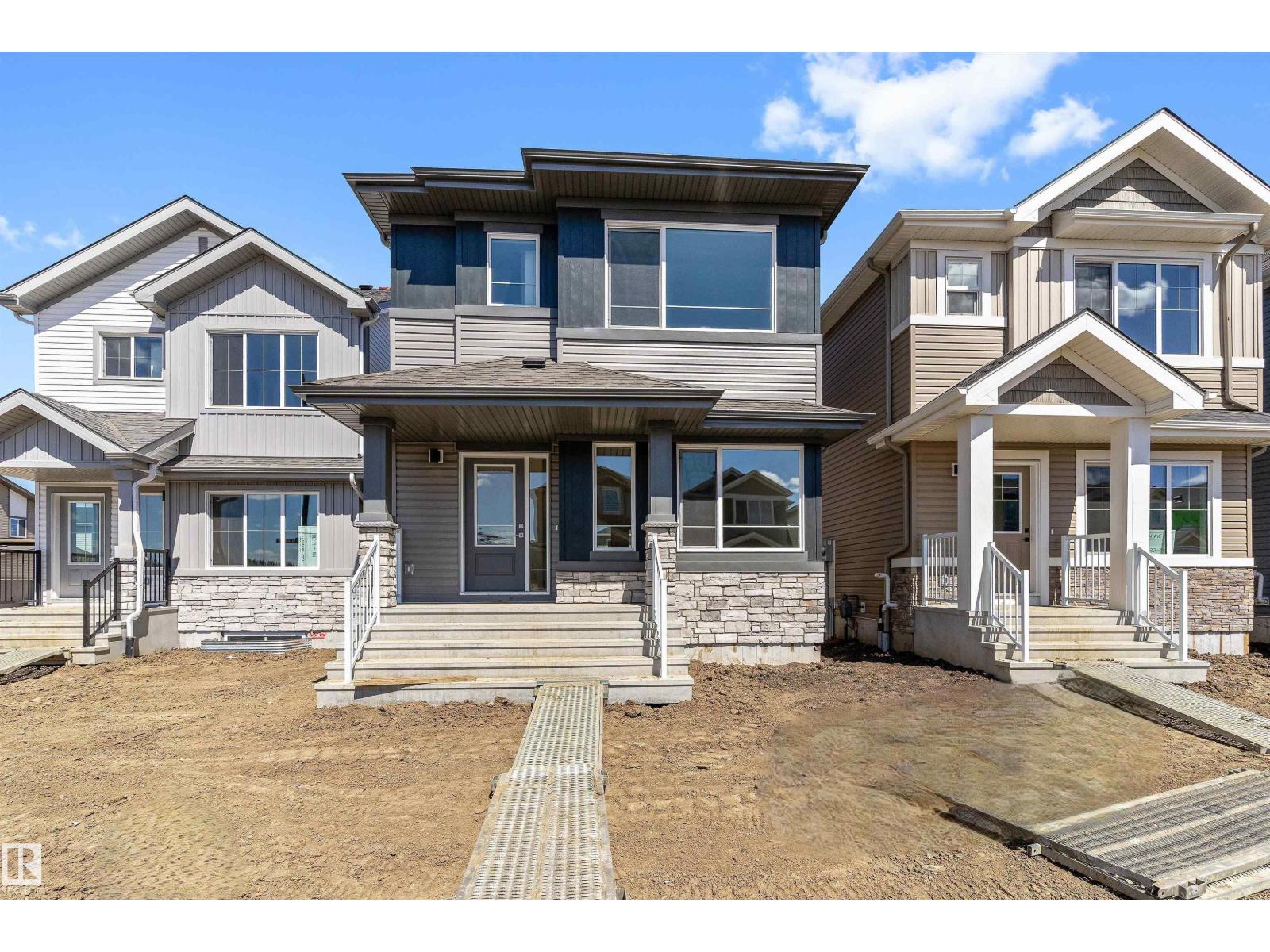 1056 14 AV NW, edmonton, Alberta
