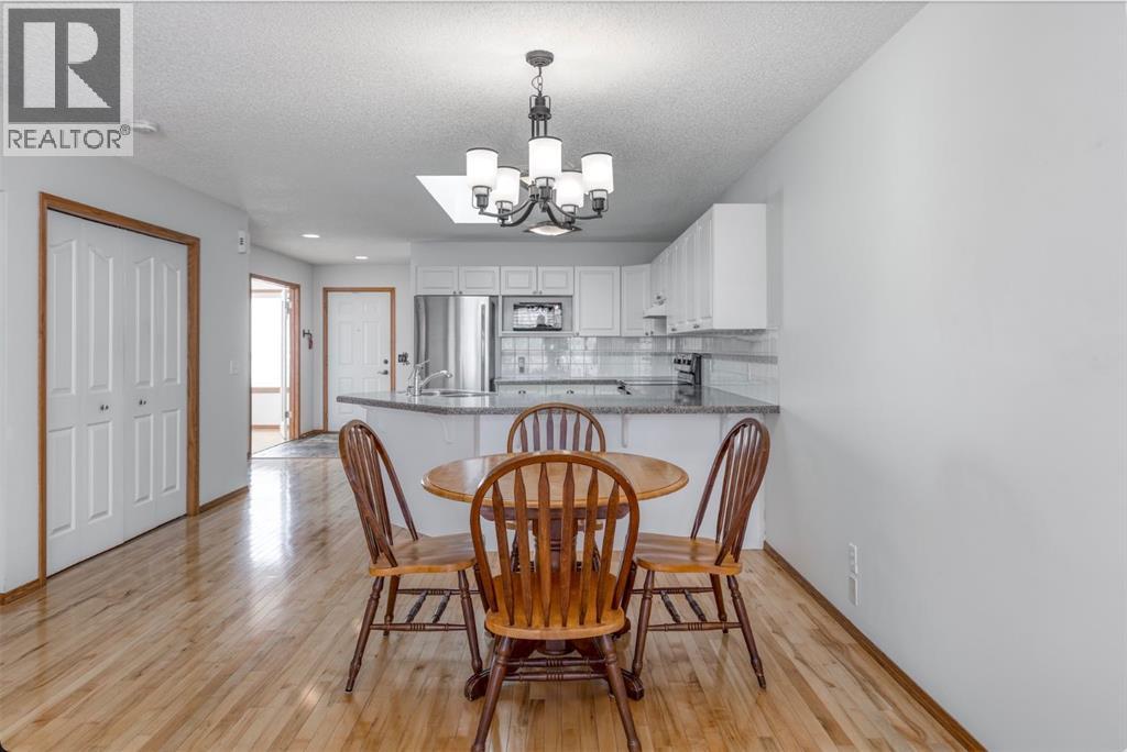 108 Quigley Close, Cochrane, Alberta  T4C 1S4 - Photo 13 - A2292444