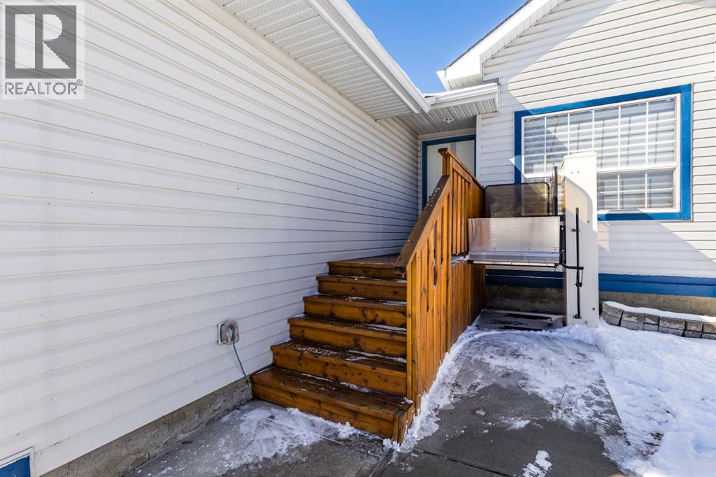 108 Quigley Close, Cochrane, Alberta  T4C 1S4 - Photo 30 - A2292444