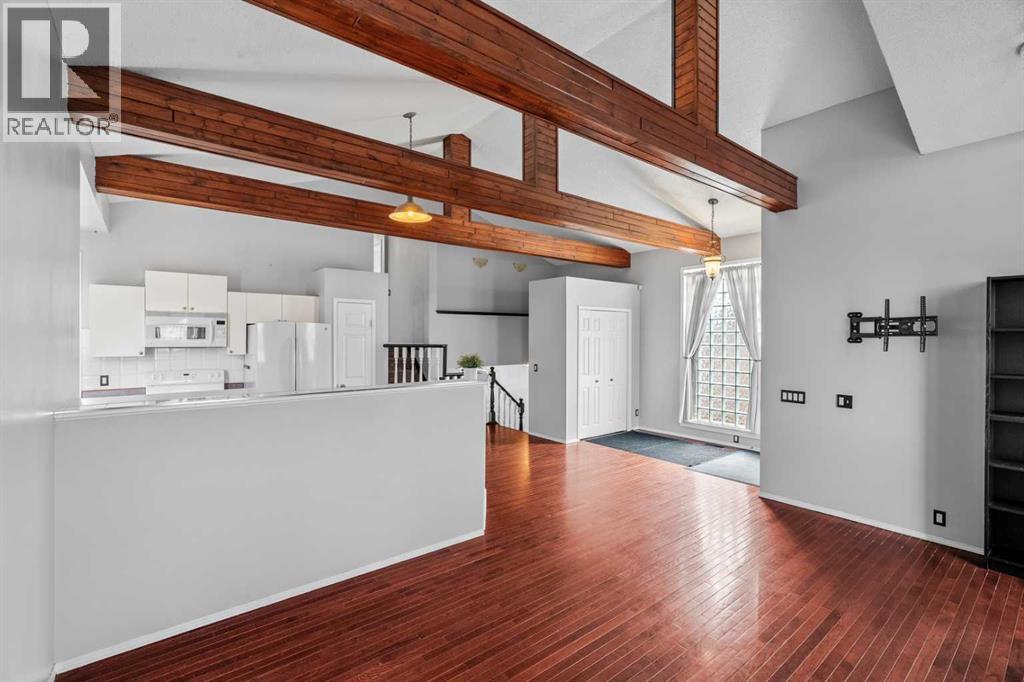 14700 Mt Mckenzie Drive Se, Calgary, Alberta  T2Z 2V1 - Photo 6 - A2306808