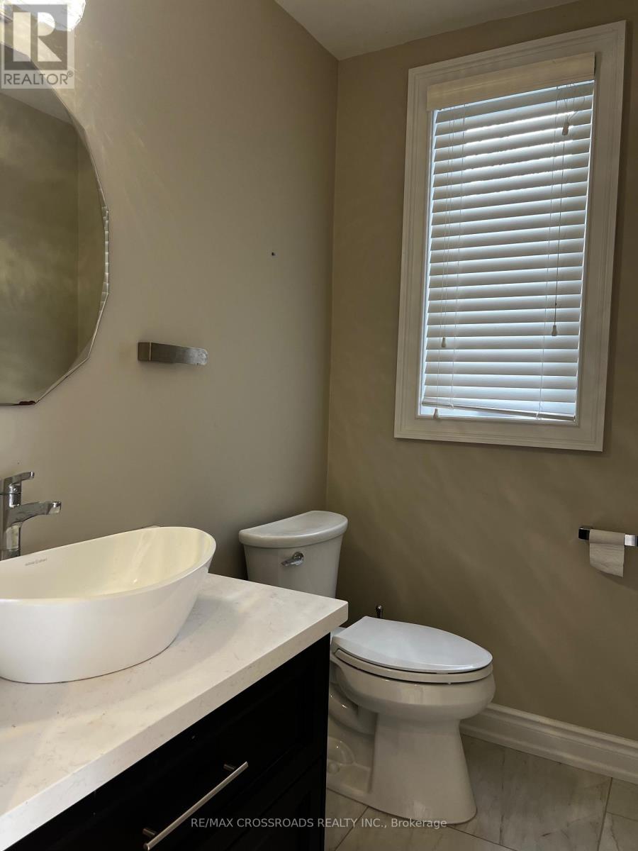 602 Lake Drive S, Georgina, Ontario  L4P 1T5 - Photo 7 - N13093836