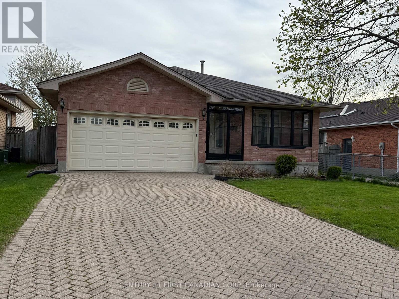 23 Josselyn Drive, London South, Ontario  N6E 3S6 - Photo 2 - X12984240