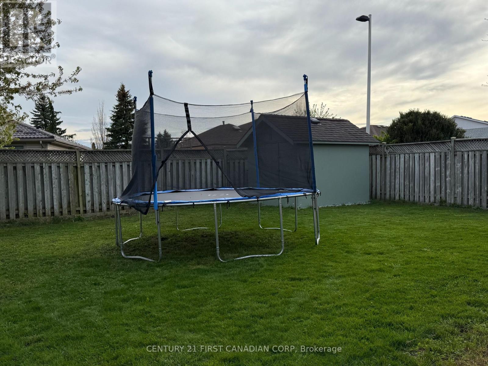23 Josselyn Drive, London South, Ontario  N6E 3S6 - Photo 39 - X12984240