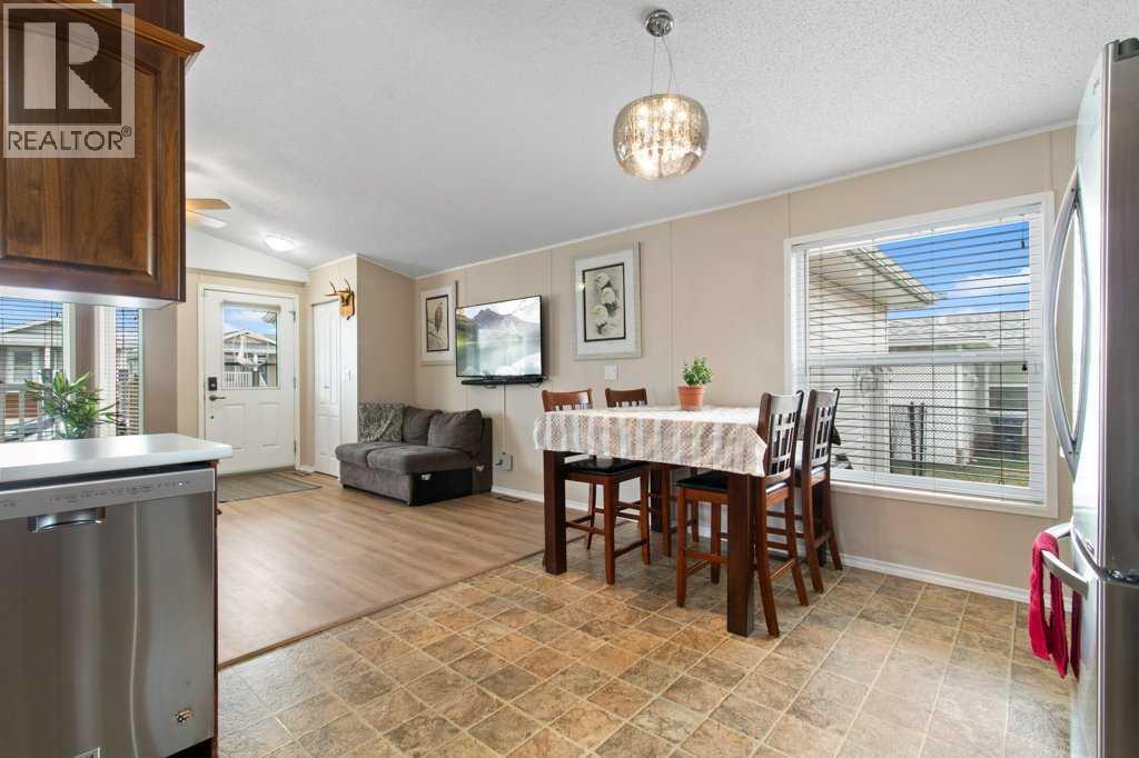 9 Baywood Place, Sylvan Lake, Alberta  T4S 0A7 - Photo 9 - A2306172
