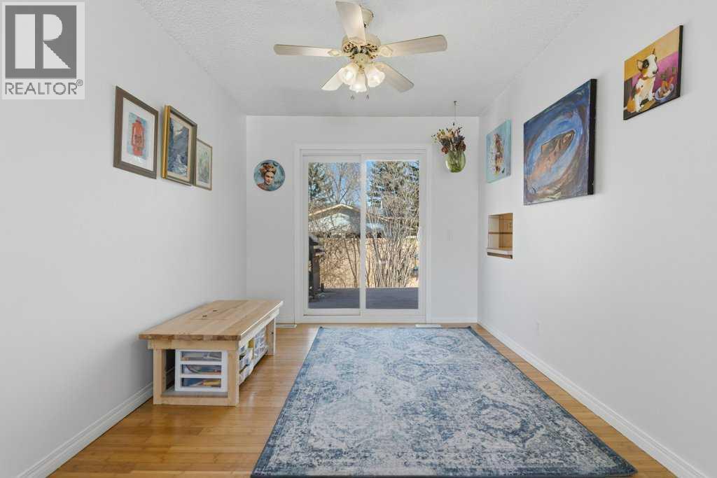 536 Woodhill Place SW, Calgary, Alberta  T2W 3L5 - Photo 8 - A2299102