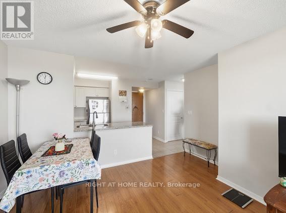 607 - 4879 Kimbermount Avenue, Mississauga (Central Erin Mills), Ontario  L5B 0H8 - Photo 11 - W13093764