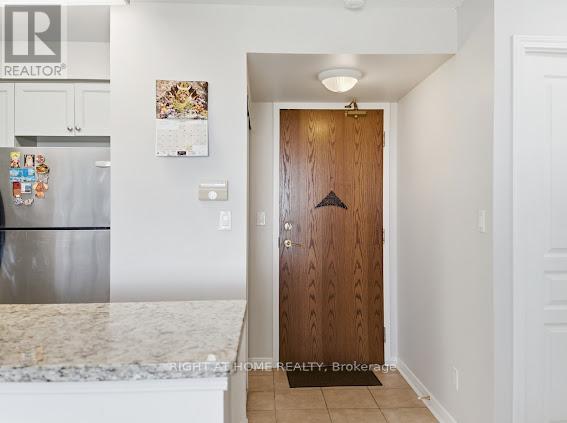 607 - 4879 Kimbermount Avenue, Mississauga (Central Erin Mills), Ontario  L5B 0H8 - Photo 2 - W13093764