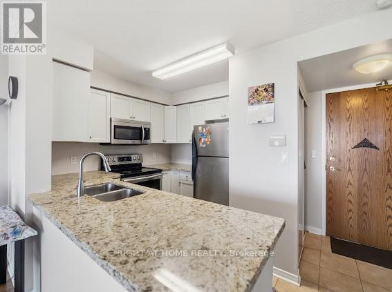607 - 4879 Kimbermount Avenue, Mississauga (Central Erin Mills), Ontario  L5B 0H8 - Photo 4 - W13093764