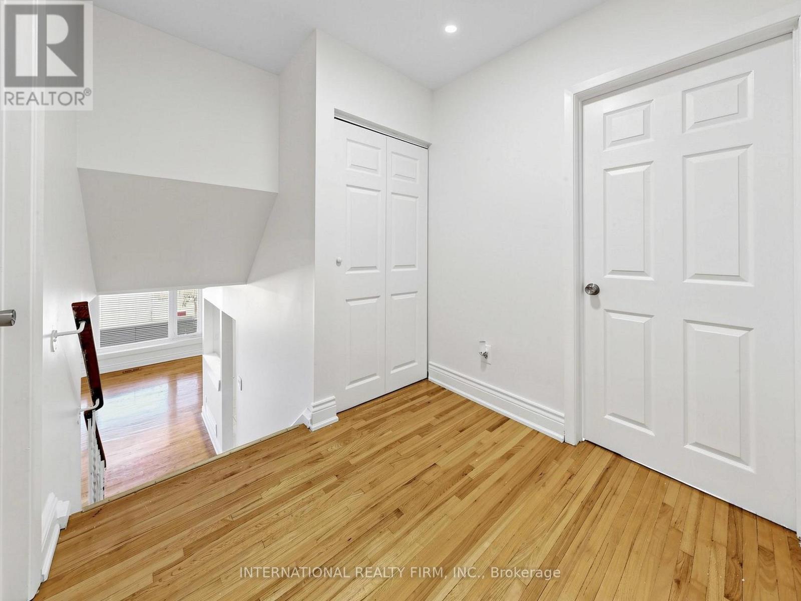 33 Danesbury Crescent, Brampton, Ontario  L6T 1T2 - Photo 10 - W13093766