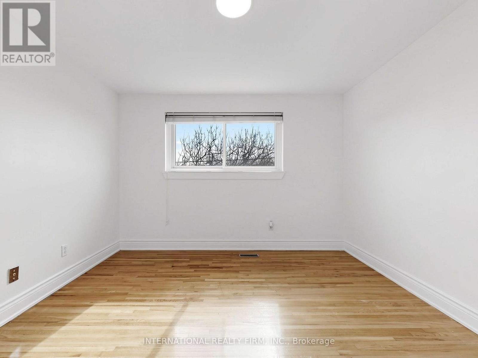 33 Danesbury Crescent, Brampton, Ontario  L6T 1T2 - Photo 13 - W13093766