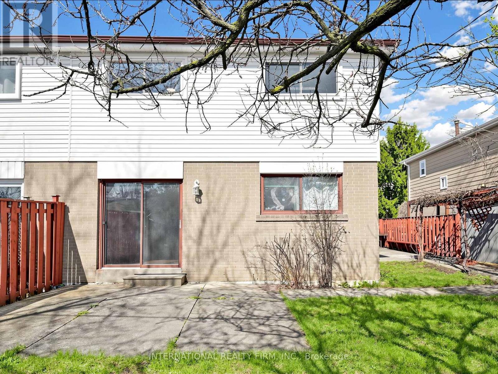 33 Danesbury Crescent, Brampton, Ontario  L6T 1T2 - Photo 33 - W13093766