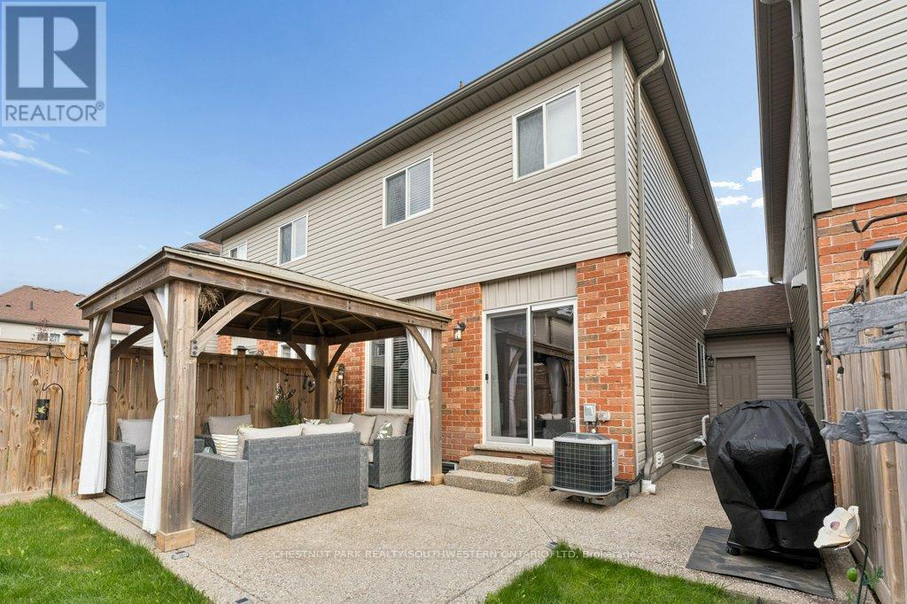 23 Valleybrook Drive, Kitchener, Ontario  N2A 0J9 - Photo 35 - X13093758