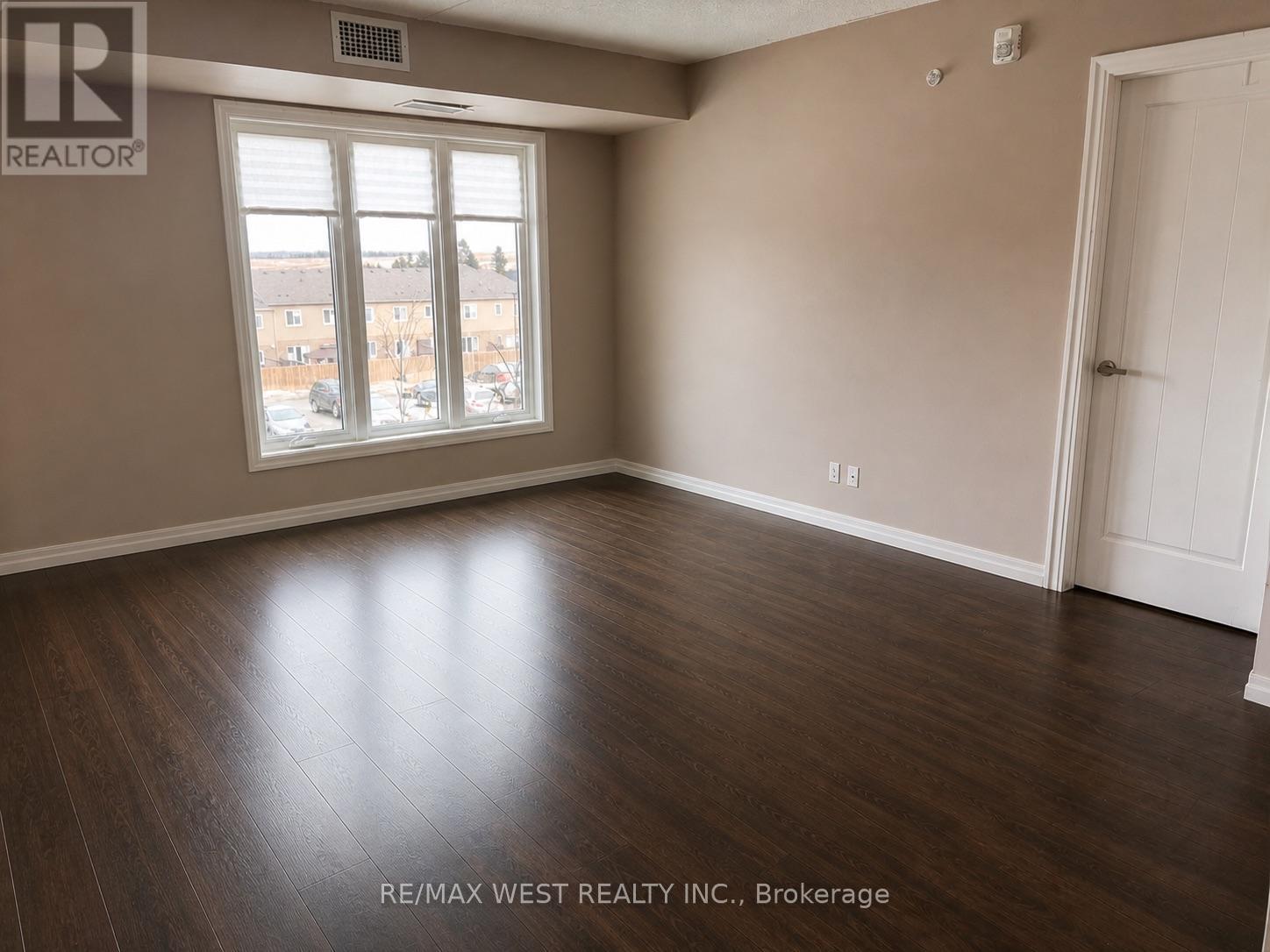 207 - 108 Summit Ridge Drive, Guelph (Grange Road), Ontario  N1E 0P8 - Photo 4 - X13093794