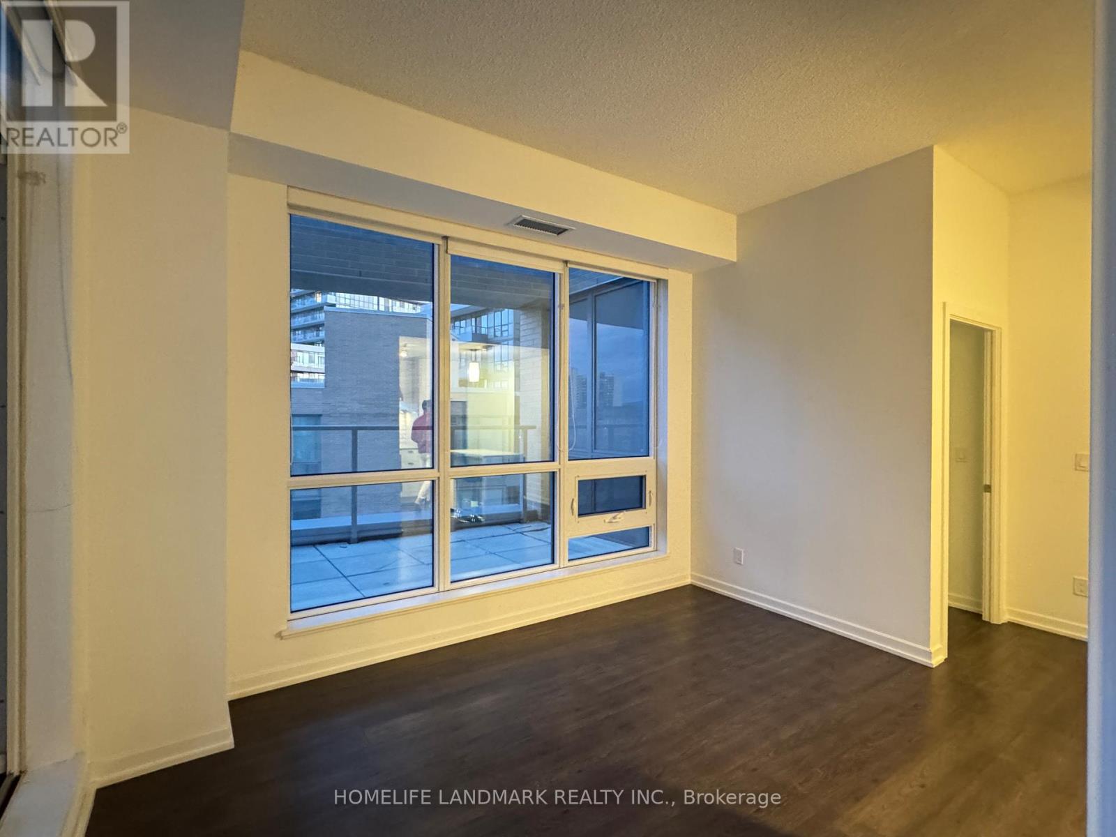 303 - 56 Forest Manor Road, Toronto, Ontario  M2J 0E5 - Photo 15 - C12831574