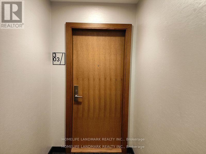 303 - 56 Forest Manor Road, Toronto, Ontario  M2J 0E5 - Photo 3 - C12831574