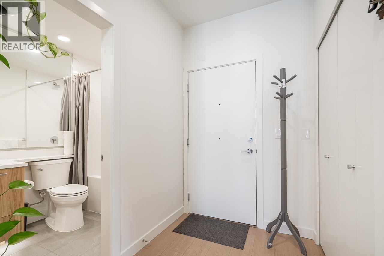 207 7599 15th Street, Burnaby, British Columbia  V3N 0H9 - Photo 6 - R3119302