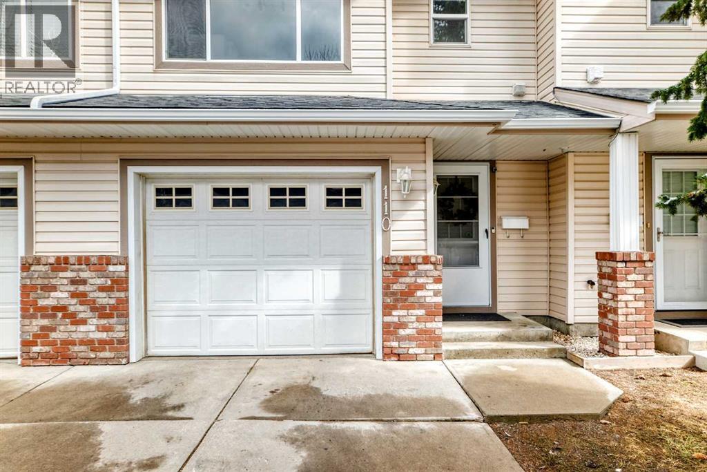 110 Country Hills Cove Nw, Calgary, Alberta  T3K 5G7 - Photo 3 - A2289428